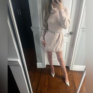 Sweater‎ dress